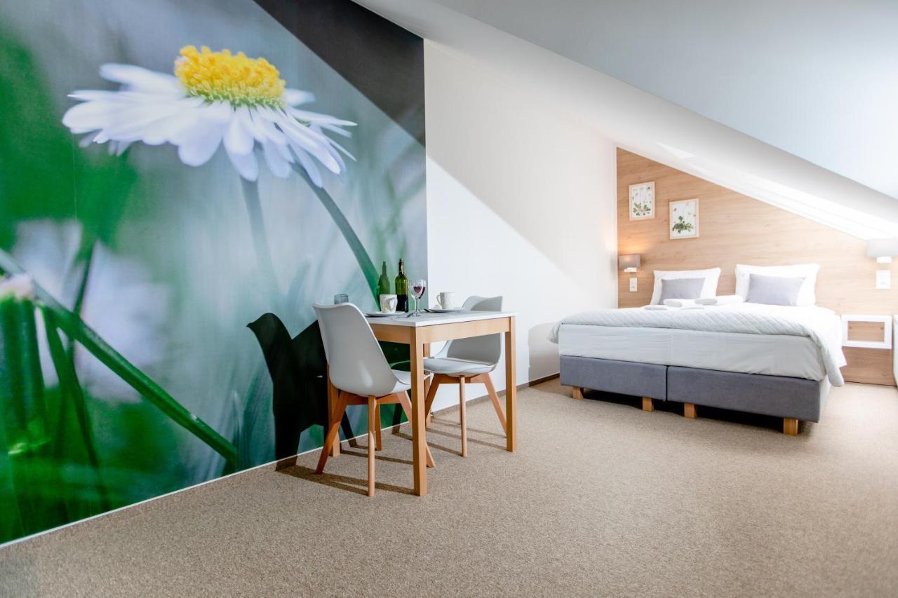 Villa Botanica Ниешорце Екстериор снимка